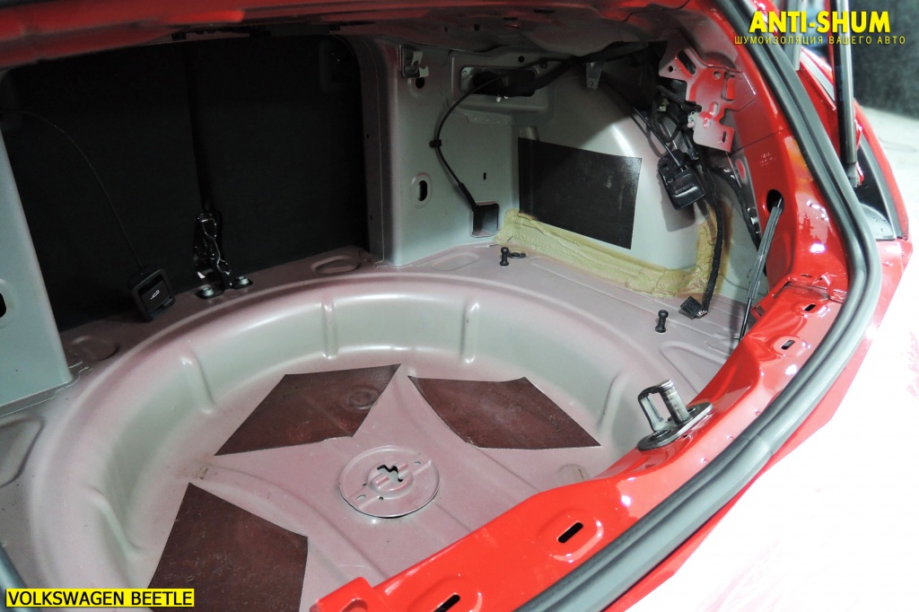 VolkswagenBeetle_6.jpg VolkswagenBeetle_6.jpg