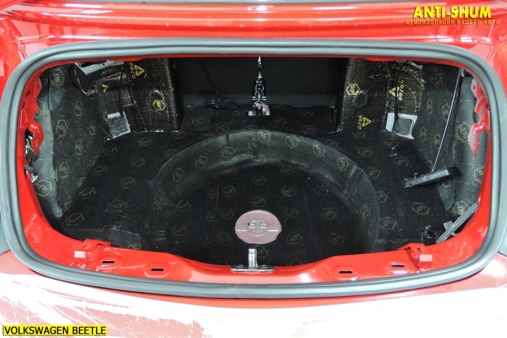 VolkswagenBeetle_12.jpg VolkswagenBeetle_12.jpg