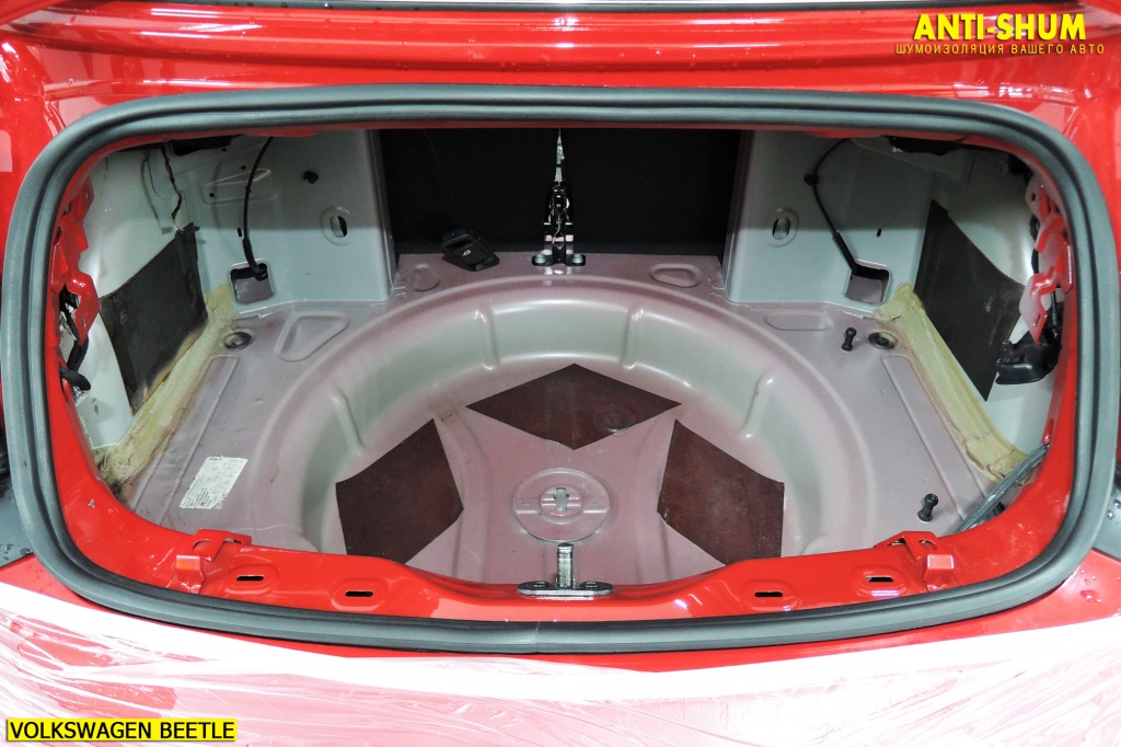 VolkswagenBeetle_4.jpg VolkswagenBeetle_4.jpg